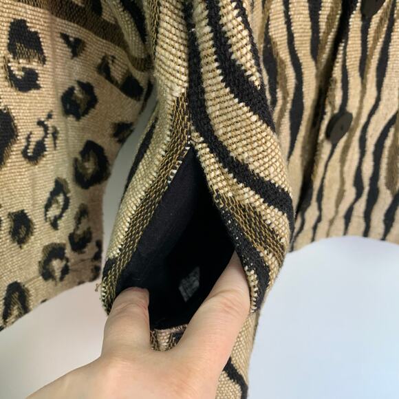 Bedford Fair Lifestyle Women’s Vintage Cotton Tapestry Animal Print Overcoat MP - Picture 3 of 5